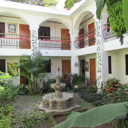 Hotel Villa Serena Escalon サンサルバドル エクステリア 写真