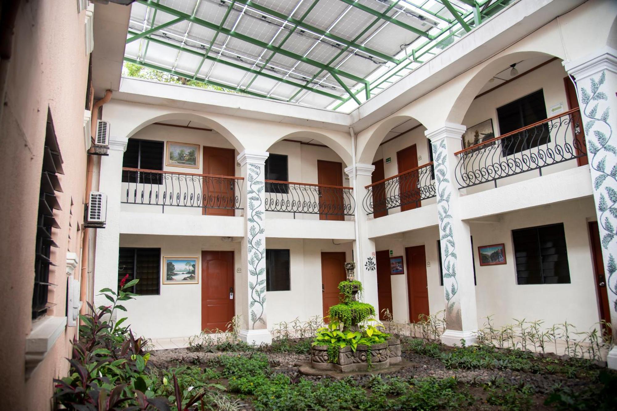 Hotel Villa Serena Escalon サンサルバドル エクステリア 写真