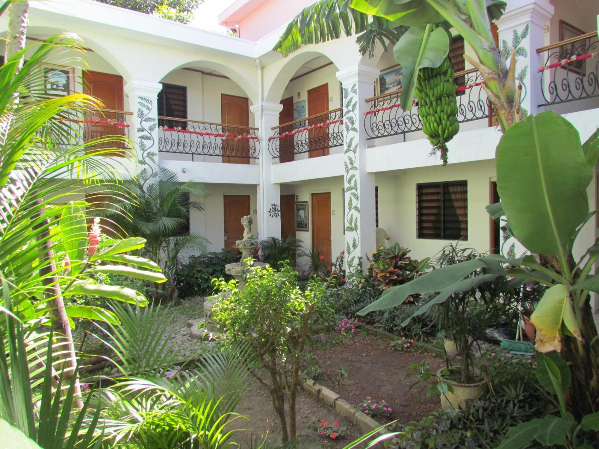 Hotel Villa Serena Escalon サンサルバドル エクステリア 写真